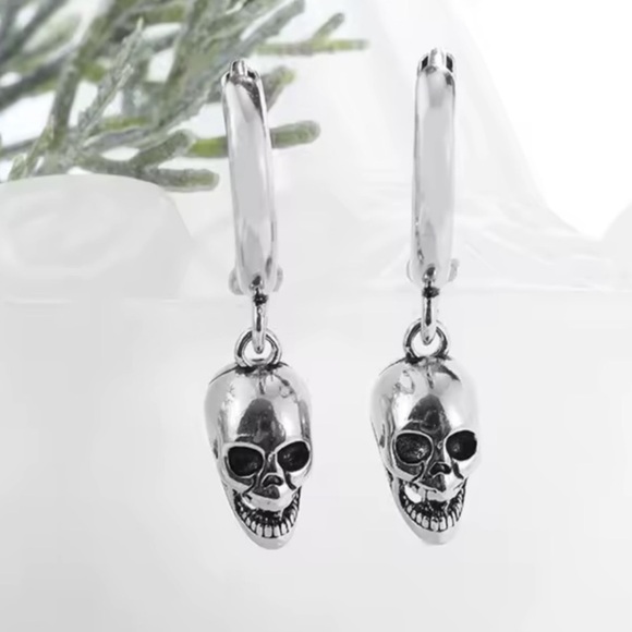 Gothic  halloween party antic Silver color Skull Hoop Earrings - Picture 4 of 9